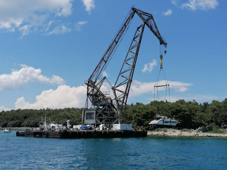 FOTO Vlasnik nasukane jahte na Krku je slovenski poduzetnik osuđen na dvije godine zatvora