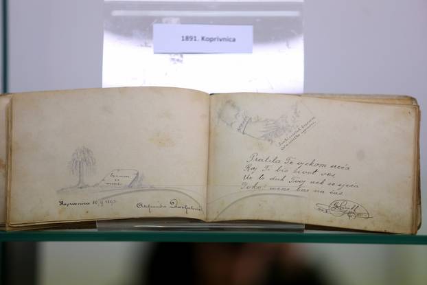 Rijeka: Izložba Muzeja spomenara pod nazivom "Tko se voli taj si piše"