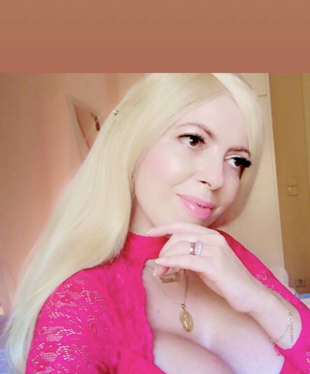 FOTO Sjećate li se violinistice Biance? Okrenula se Bogu, vodi emisiju. Evo kako danas izgleda