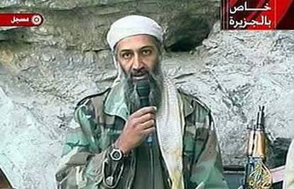 Osama bin Laden sokolari u Iranu i uživa sa ženom?