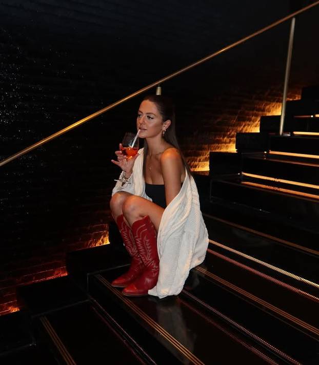 FOTO Lajkovi nestali preko noći: Svađu s medicinskom sestrom ljepotica je skupo platila...