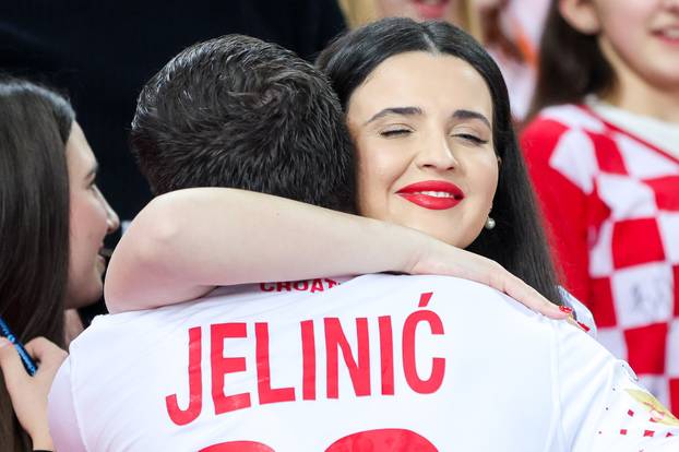 Zagreb: Slavlje rukometaša Hrvatske nakon pobjede nad Mađarskom i prolaska u polufinale Svjetskog prvenstva