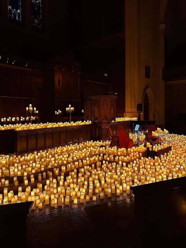 FOTO Koncert s tisuću svijeća: Za sve koji to žele doživjeti, uskoro će biti i u Hrvatskoj