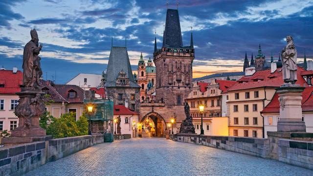 Češka poništila ugovor s Rusima koji je stao iz doba komunizma