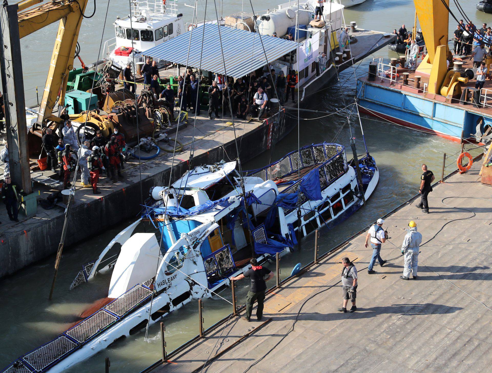 Iz Dunava izvukli brod smrti: U njemu našli skipera i troje ljudi