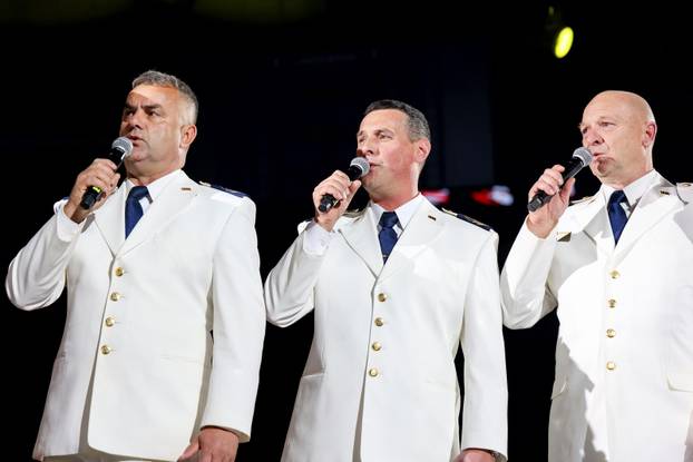 Zadar: Održan domoljubni koncert "Domu mom" na Višnjiku