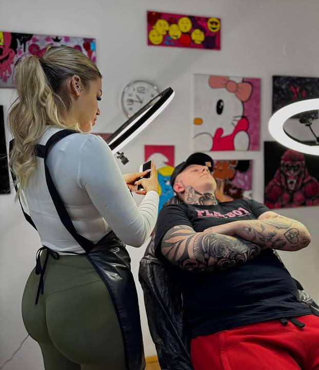 FOTO Od Hrvatske do svijeta: Svi žele da ih Marina tetovira