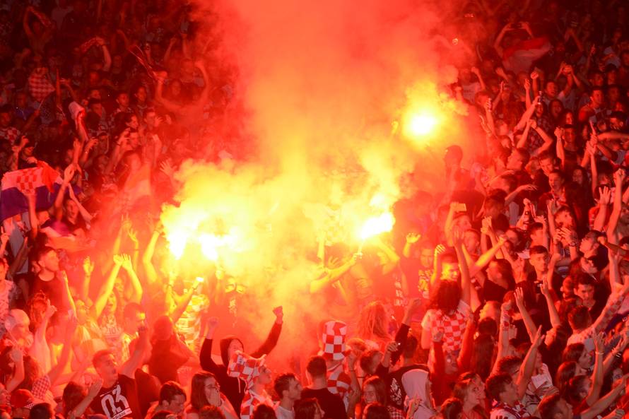 Pula: Ni kiÅ¡a nije omela gledanje polufinalne utakmice izmeÄu Hrvatske i Engleske
