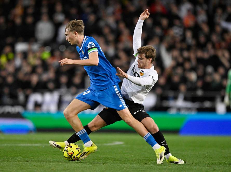 LaLiga - Valencia v Real Madrid