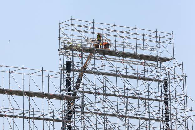 Zagreb: Radovi na izgradnji pozornice za koncert Marka Perkovića Thompsona