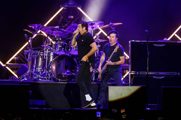 Zagreb: Deftonesi nastupali na INmusic festivalu