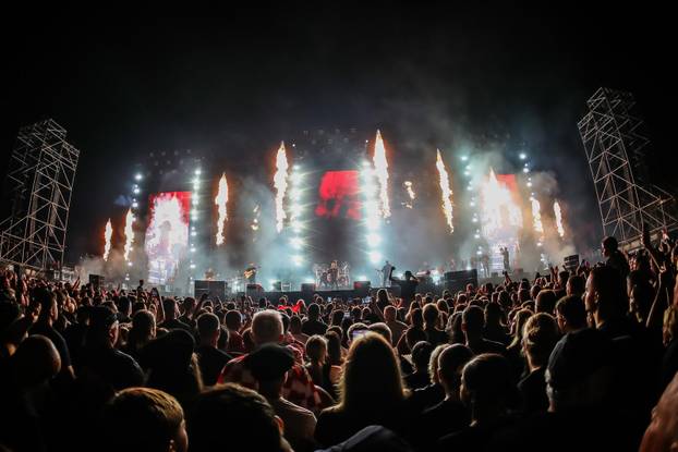 Šibenik: Koncert Marka Perkovića Thomsona na Šibenskom Šubićevcu