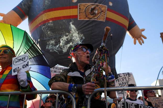 Anti-Trump 'Hands Off!' protest, in Los Angeles