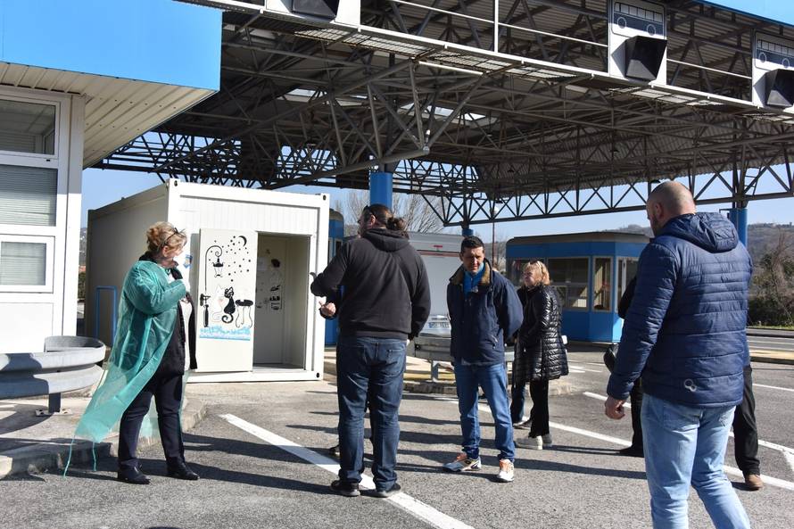 Na GP Plovanija postavljen kontejner Sanitarne inspekcije koja izdaje rješenja o samoizolaciji