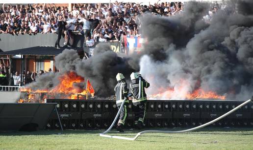 Torcida zapalila Šubićevac, policija privela 29 huligana