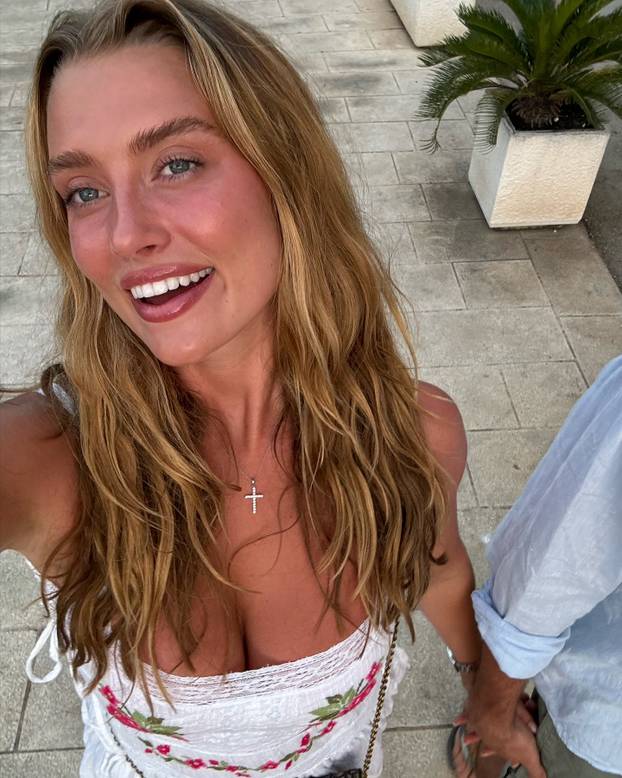 FOTO Zbog vatrene Australke mnogi prate kriket, a u Indiji je doživjela šok: 'Bilo je strašno'