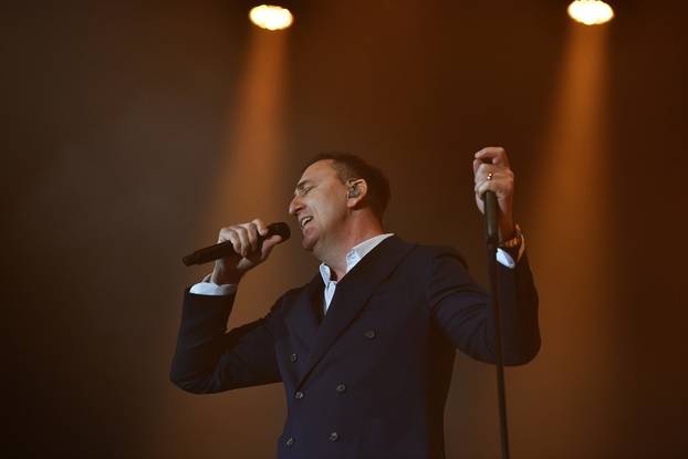 Varaždin: Sergej Ćetković održao koncert povodom Dana žena