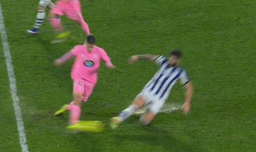 VIDEO &Cacute;aleta-Car dobio izravni crveni karton zbog ovog poteza