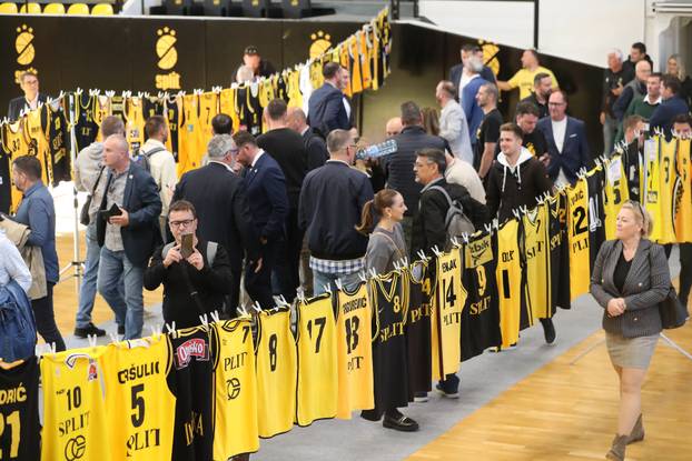 Split: Izložba 150 dresova povodom 80. rođendana KK Split