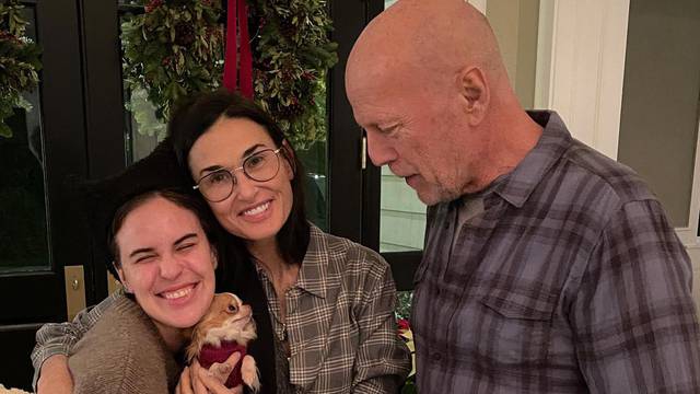 Kći Bruce Willisa progovorila je o njegovoj borbi s demencijom: 'Kad sam s njim, vidim ljubav'