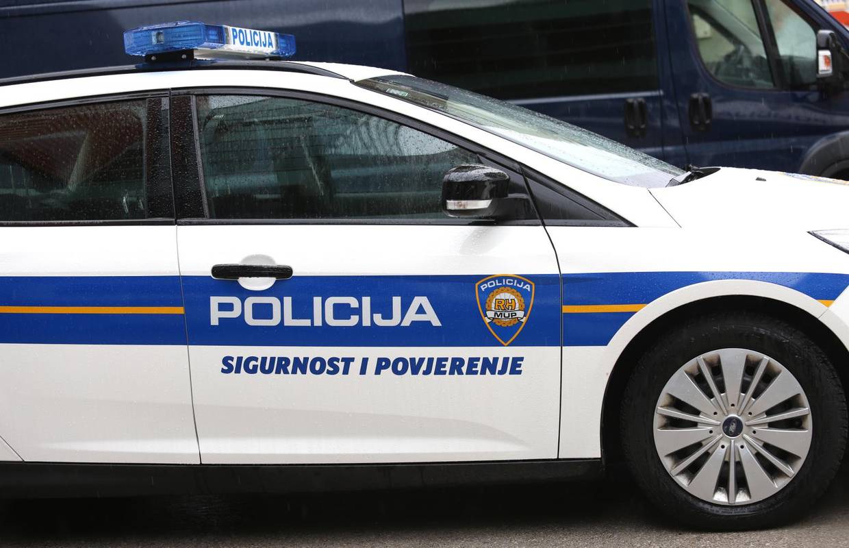 Rekorder u Karlovcu: Policija je zaustavila mladića (20) u autu, napuhao je 3,93 promila!