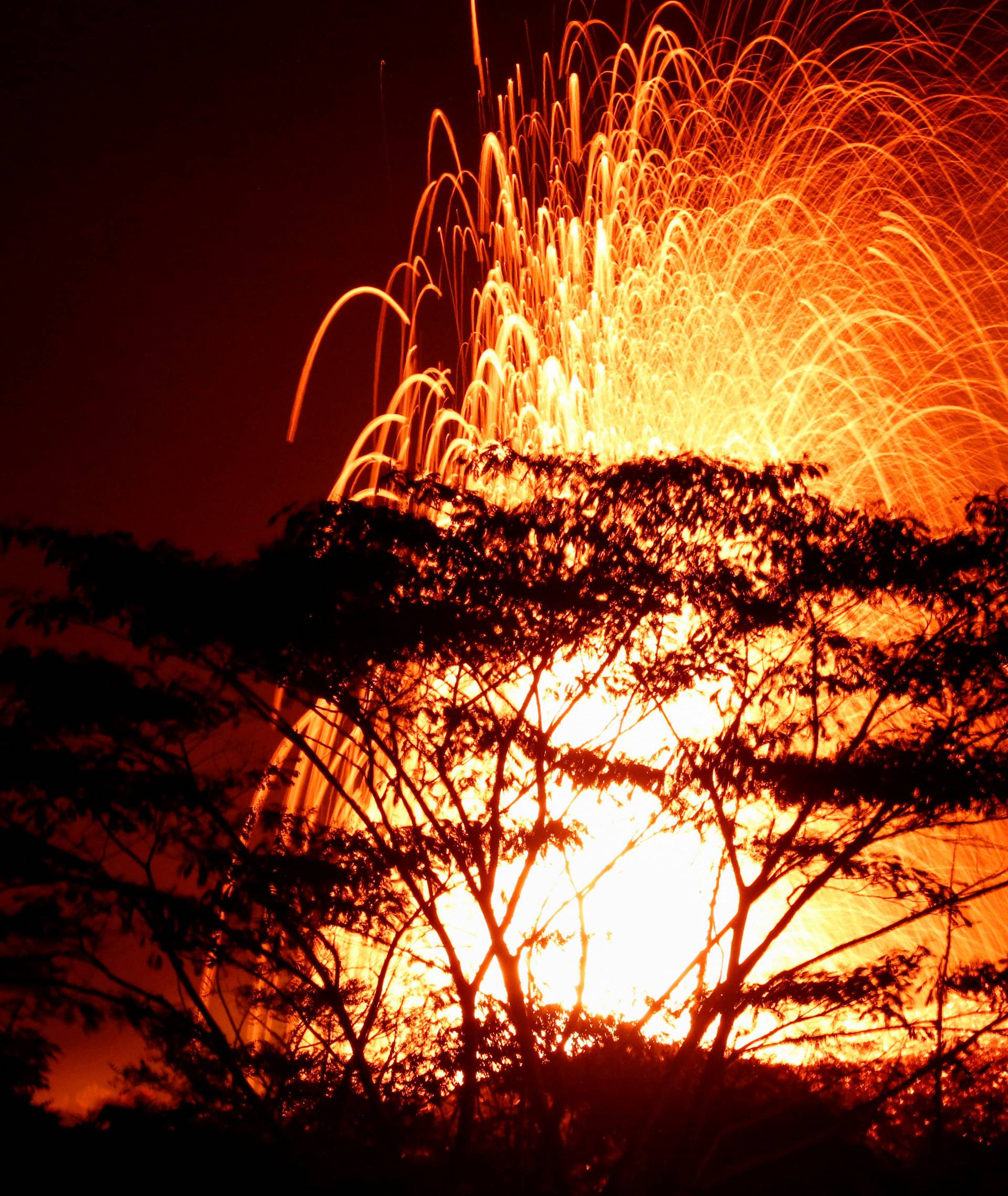 Lava erupts on the outskirts of Pahoa