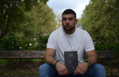 Alen Muhić u Zagrebu: Knjiga koja svjedoči o životu nastalom iz zločina, ratnog silovanja...