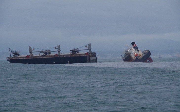 Ekološka katastrofa: Prepolovio se teretni brod na obali Japana