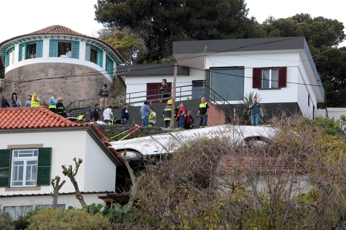 Bus sletio s ceste: Najmanje 29 ljudi poginulo je na Madeiri