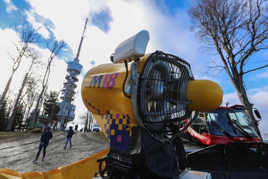 U prvim danima sije?nja zagreba?ko Sljeme bez hladne zime i pravog snijega