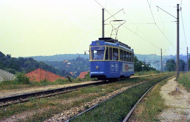 FOTO Zavirite u tvornicu ZET-a i Đuro Đaković gdje su se sklapali naši legendarni plavi tramvaji