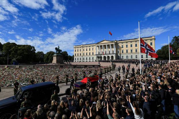 Norway lays King Harald to rest