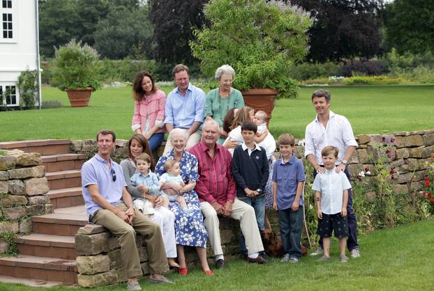 Photo Session with Danish Royal Family in Grasten