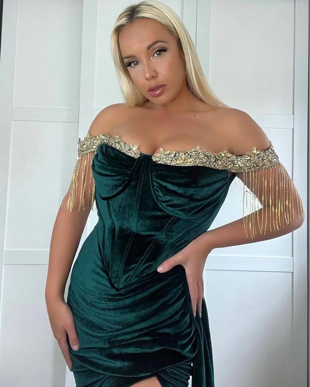 Imala je toliko kilograma da ju je zaručnik ostavio: Zainatila se i postala miss Velike Britanije