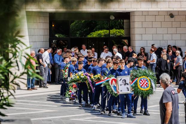 Split: Posljednji ispraćaj Ive Bege Hajdukovog igrača na Lovrincu