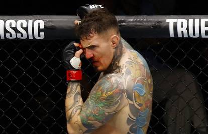 VIDEO Stipe Drviš bjesnio zbog uboda u oko, prvak UFC-a: 'Koji ku**c?! Zašto meni zviždite?'