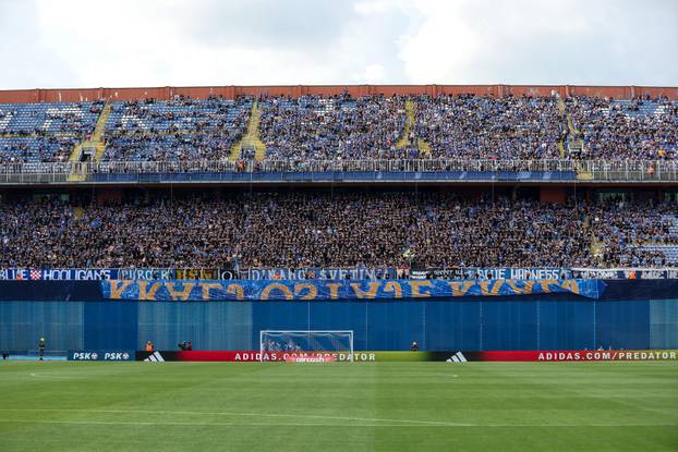 Navijači na utakmici 36. kola SuperSport HNL-a između Dinama i Rudeša
