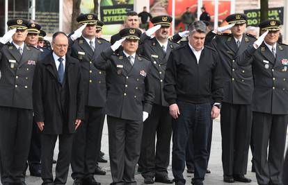 UŽIVO Milanović će položit  vijenac ispred Spomenika hrvatske pobjede 'Oluja 95.'