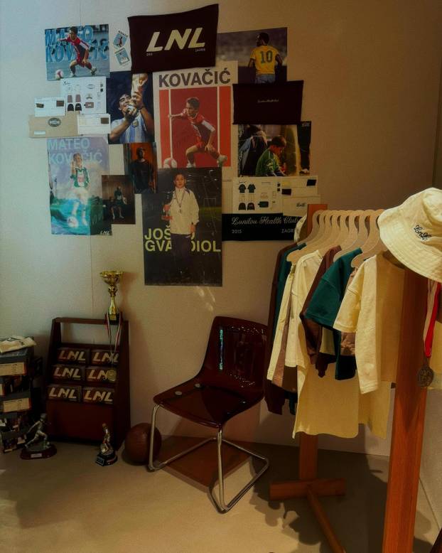 FOTO Kovačić uživao na jahti s Modrićem, evo kako je proveo ljeto na jadranskoj obali