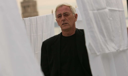 Objavljen je posthumni album Olivera Dragojevića 'Dolaziš'