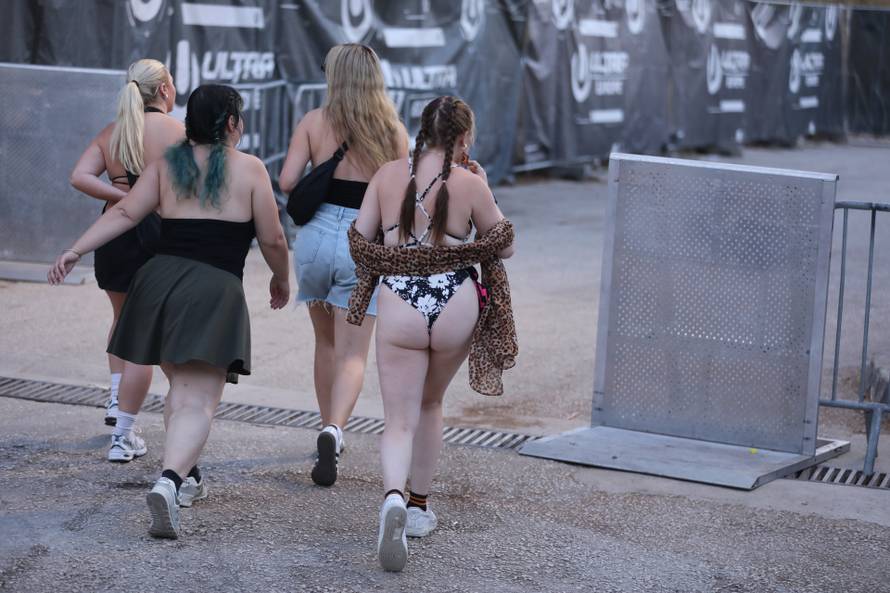 Split: Dolazak partijanera na drugu večer Ultra Europe festivala 2025.