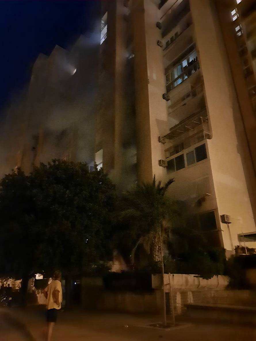 Buktinja u Splitu: Potpuno je izgorio stan, evakuirali stanare