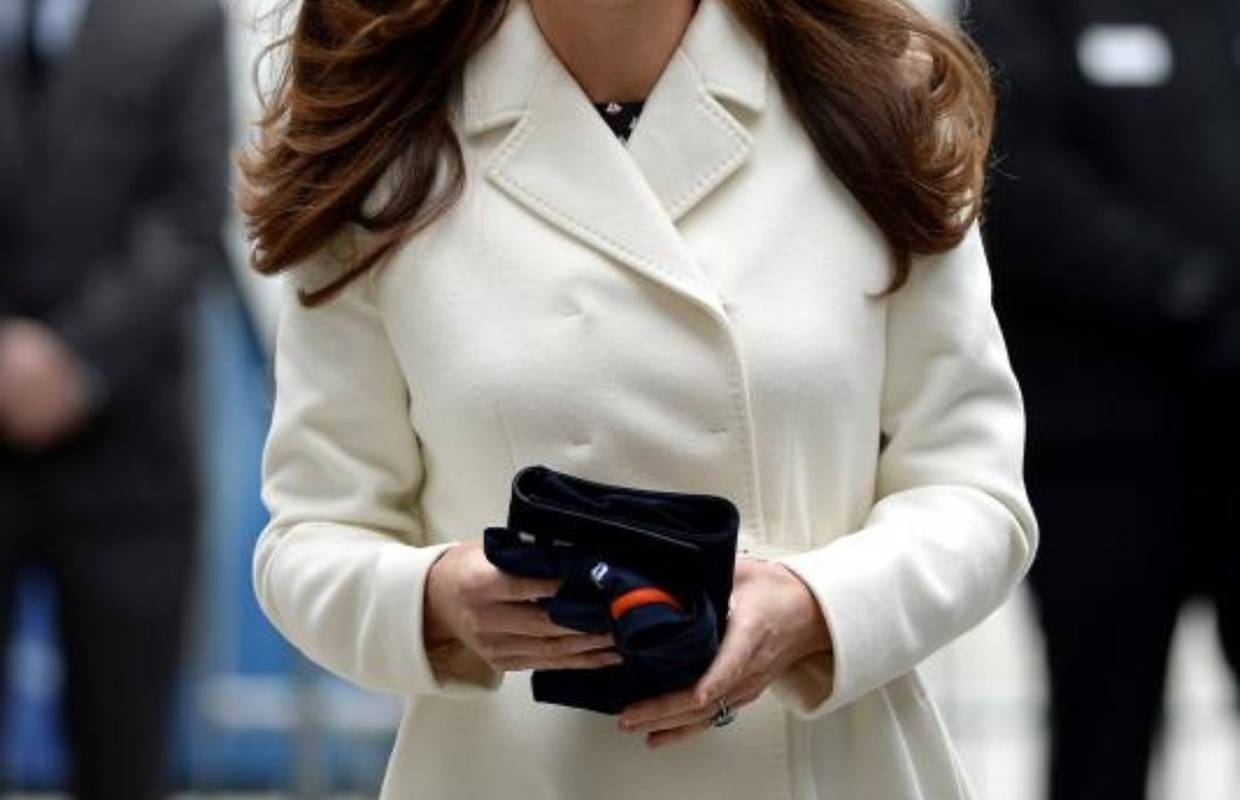Stigla kraljevska beba: Kate Middleton rodila je djevojčicu