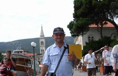 Sa svojih 156 cm, Josip  je najniži poštar u Hrvatskoj!
