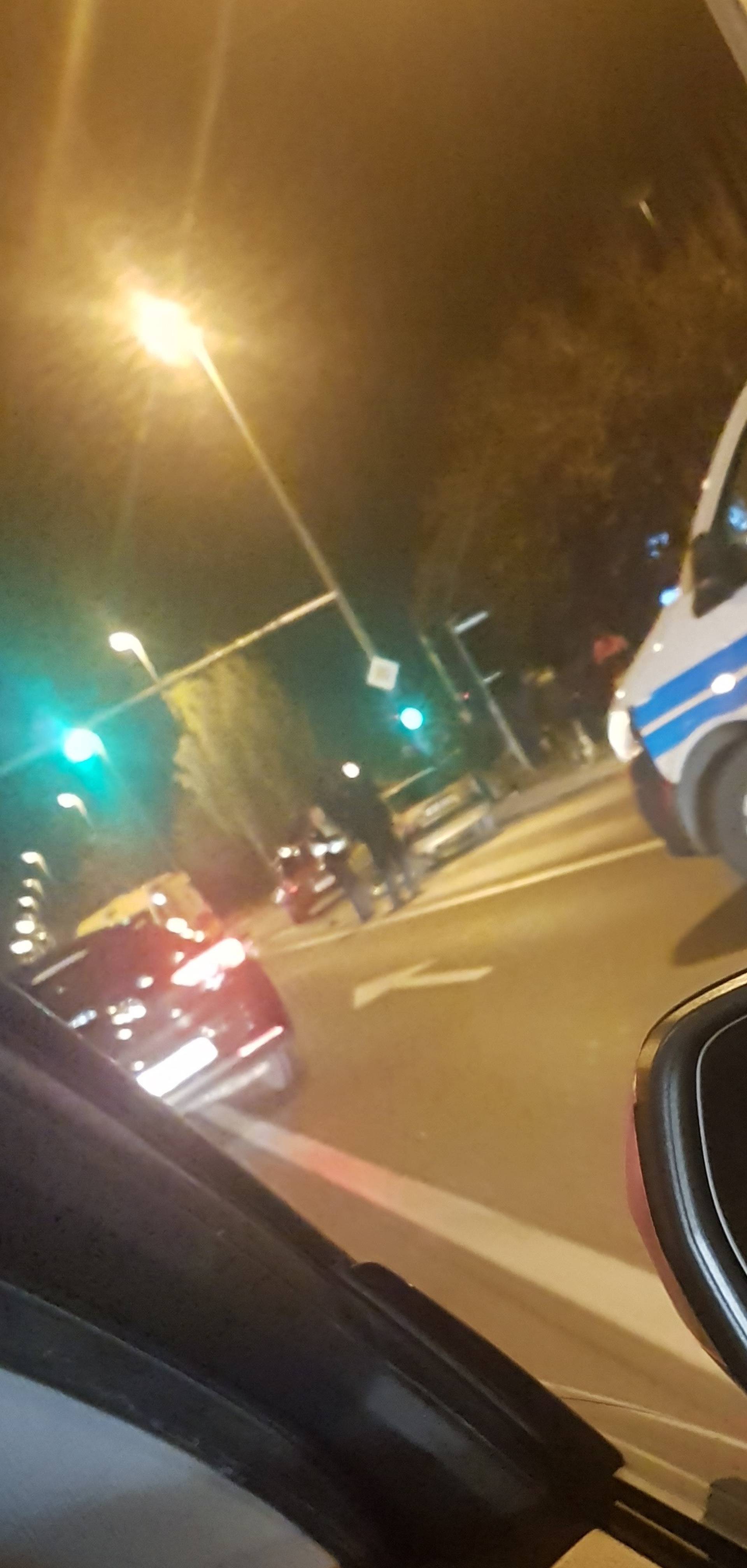 U zagrebačkoj Dubravi sudarilo se pet vozila: Ozlijeđena žena