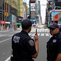 Njujorški policajci  sada imaju jednostavan izbor: Ili se cijepiti ili nositi masku na dužnosti...