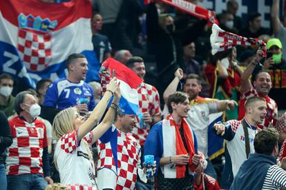 Budimpešta: Navijači spremni za utakmicu Europskog prvenstva Danska - Hrvatska