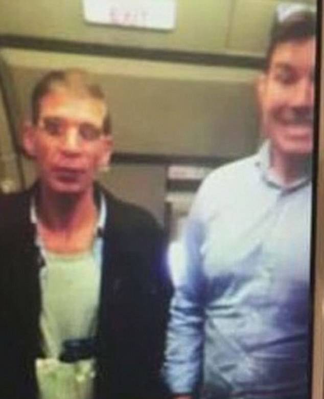 Evo tko je otmičar zrakoplova: Pozirao je s putnicima za selfie