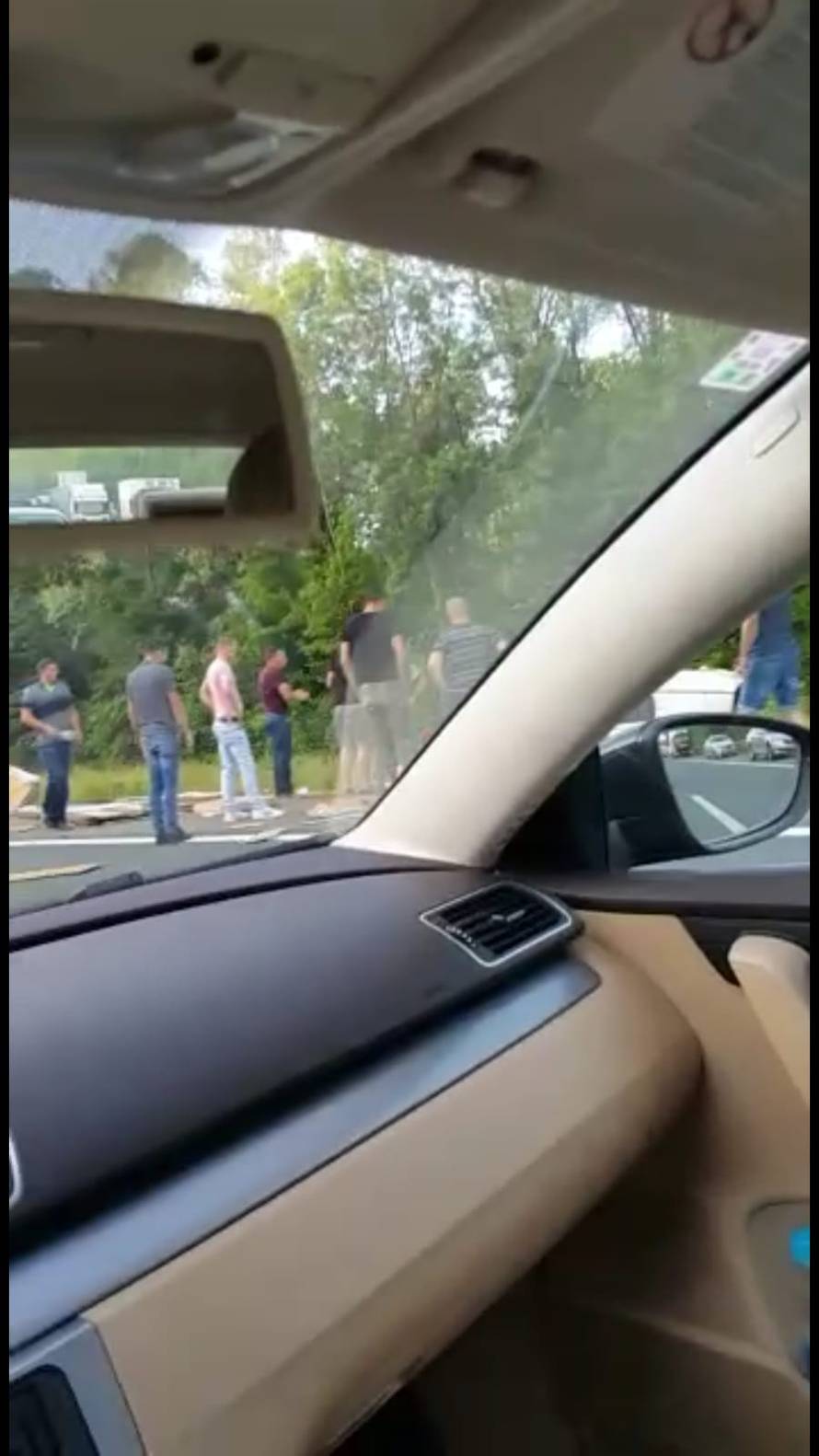 Dvoje ozlijeđenih kod Novske: Kamp kućicom sletjeli  s ceste