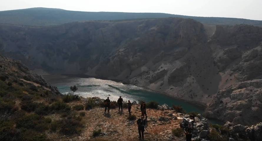 Gazdama je bura porazbijala opremu usred snimanja spota